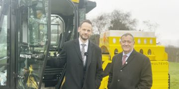 Sandwell celebrates Green government rating for road maintenance as minister visits on National Pothole Day